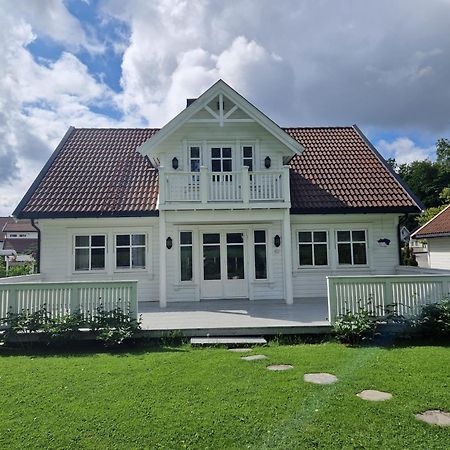Hus Pa Sorlandet - Grimstad Grimstad  Eksteriør billede
